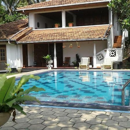 Villa Sea Sprays Hikkaduwa Exterior foto